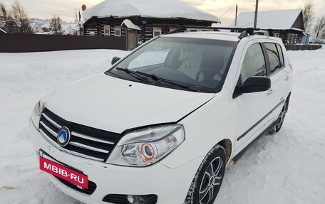 Geely MK Cross I, 2013 год, 270 000 рублей, 2 фотография