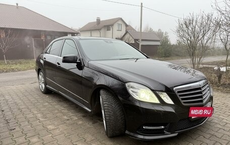 Mercedes-Benz E-Класс, 2013 год, 2 160 000 рублей, 2 фотография