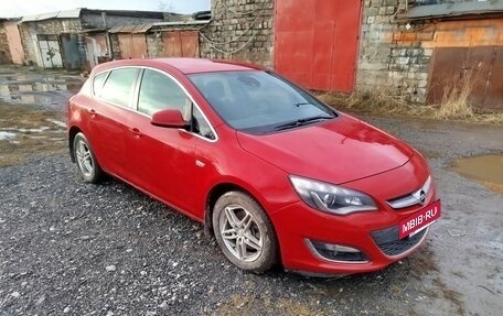 Opel Astra J, 2015 год, 1 000 000 рублей, 2 фотография