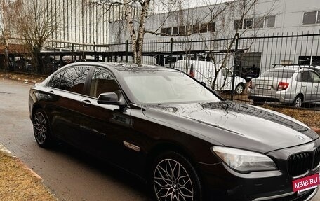 BMW 7 серия, 2010 год, 1 580 000 рублей, 2 фотография