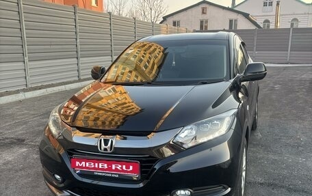 Honda Vezel, 2016 год, 1 770 000 рублей, 3 фотография