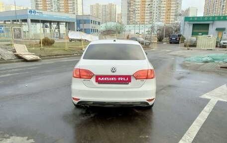 Volkswagen Jetta VI, 2014 год, 850 000 рублей, 3 фотография