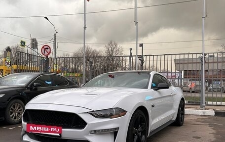 Ford Mustang VI рестайлинг, 2021 год, 5 900 000 рублей, 2 фотография