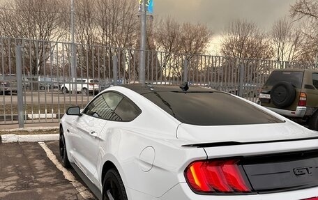 Ford Mustang VI рестайлинг, 2021 год, 5 900 000 рублей, 9 фотография