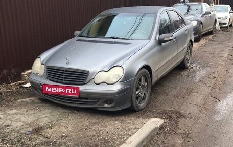 Mercedes-Benz C-Класс, 2000 год, 600 000 рублей, 3 фотография