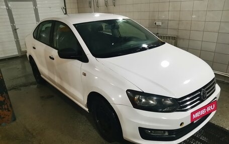 Volkswagen Polo VI (EU Market), 2017 год, 605 000 рублей, 3 фотография