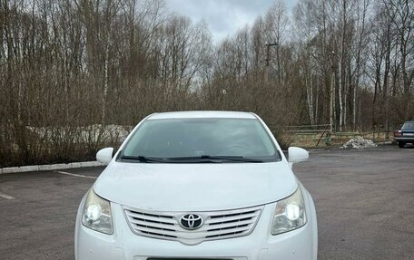 Toyota Avensis III рестайлинг, 2010 год, 1 400 000 рублей, 2 фотография