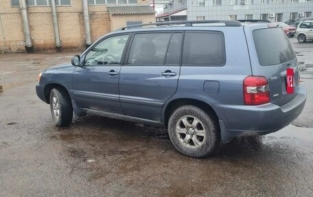 Toyota Highlander III, 2004 год, 1 100 000 рублей, 4 фотография