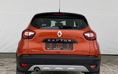 Renault Kaptur I рестайлинг, 2016 год, 1 298 000 рублей, 5 фотография