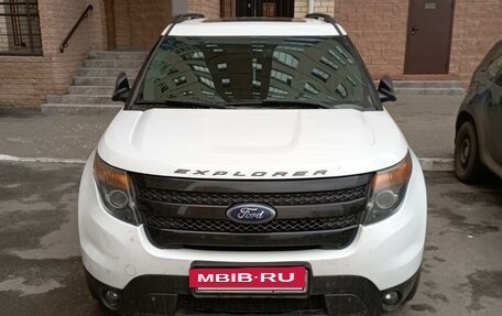 Ford Explorer VI, 2013 год, 2 100 000 рублей, 2 фотография