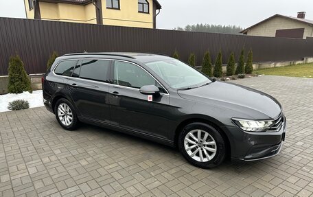 Volkswagen Passat B8 рестайлинг, 2023 год, 3 900 000 рублей, 3 фотография