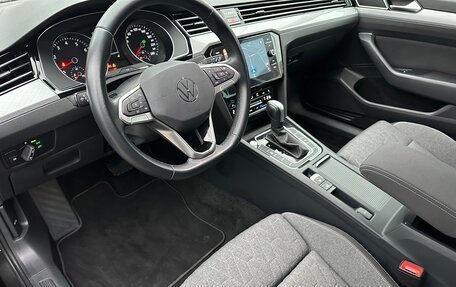 Volkswagen Passat B8 рестайлинг, 2023 год, 3 900 000 рублей, 8 фотография