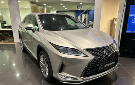 Lexus RX IV рестайлинг, 2020 год, 5 499 000 рублей, 3 фотография