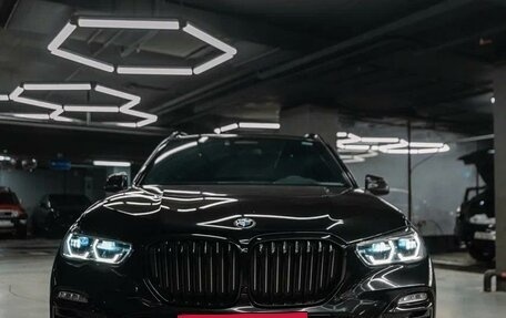 BMW X5, 2019 год, 6 900 000 рублей, 2 фотография