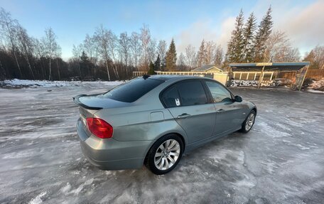 BMW 3 серия, 2005 год, 737 999 рублей, 3 фотография