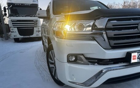 Toyota Land Cruiser 200, 2017 год, 6 400 000 рублей, 6 фотография