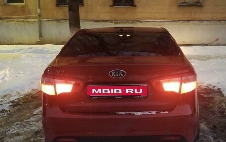 KIA Rio III рестайлинг, 2013 год, 860 000 рублей, 4 фотография