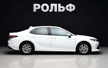 Toyota Camry, 2018 год, 2 950 000 рублей, 6 фотография