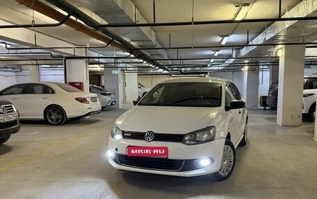 Volkswagen Polo VI (EU Market), 2015 год, 725 000 рублей, 2 фотография