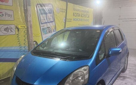 Honda Fit III, 2010 год, 860 000 рублей, 3 фотография