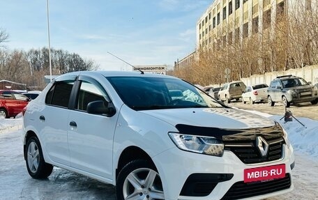 Renault Logan II, 2018 год, 980 000 рублей, 3 фотография