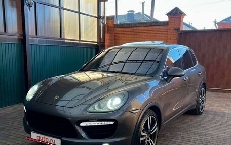 Porsche Cayenne III, 2011 год, 2 700 000 рублей, 2 фотография