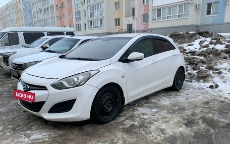 Hyundai i30 II рестайлинг, 2013 год, 880 000 рублей, 3 фотография