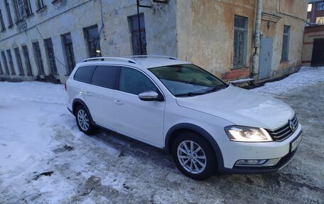 Volkswagen Passat B7, 2012 год, 1 290 000 рублей, 2 фотография