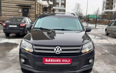 Volkswagen Tiguan I, 2011 год, 950 000 рублей, 2 фотография