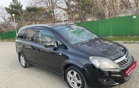 Opel Zafira B, 2013 год, 940 000 рублей, 4 фотография