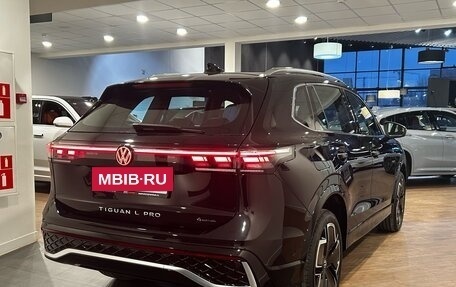 Volkswagen Tiguan, 2024 год, 5 600 000 рублей, 4 фотография