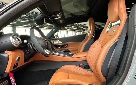 Mercedes-Benz AMG GT, 2024 год, 33 000 000 рублей, 5 фотография
