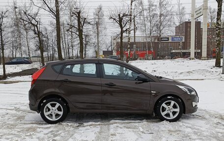 Hyundai Solaris II рестайлинг, 2015 год, 970 000 рублей, 4 фотография