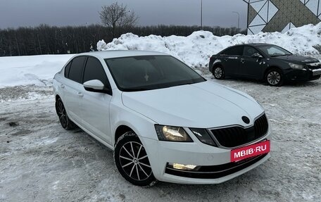 Skoda Octavia, 2017 год, 1 695 000 рублей, 2 фотография