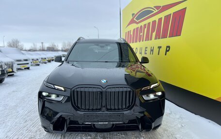 BMW X7, 2024 год, 21 000 000 рублей, 5 фотография