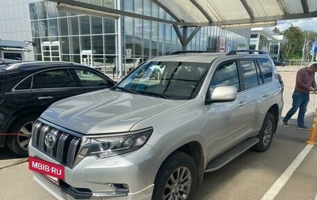 Toyota Land Cruiser Prado 150 рестайлинг 2, 2019 год, 5 100 000 рублей, 2 фотография