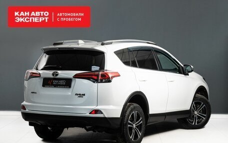 Toyota RAV4, 2017 год, 2 450 000 рублей, 3 фотография