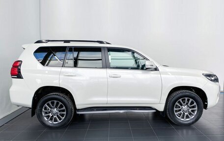 Toyota Land Cruiser Prado 150 рестайлинг 2, 2018 год, 4 345 000 рублей, 6 фотография