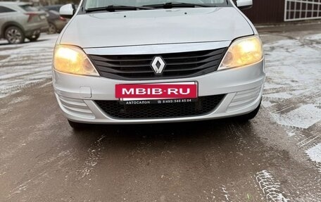 Renault Logan I, 2013 год, 675 000 рублей, 2 фотография