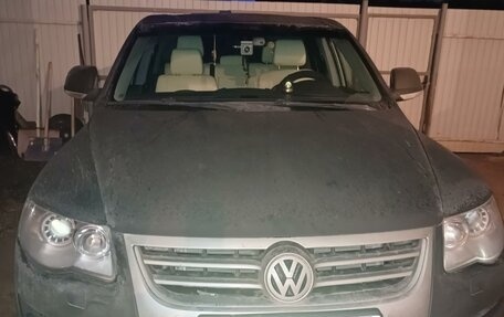 Volkswagen Touareg III, 2008 год, 900 000 рублей, 2 фотография