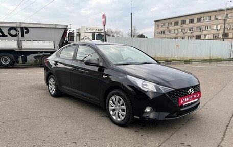 Hyundai Solaris II рестайлинг, 2021 год, 1 750 000 рублей, 4 фотография