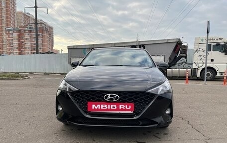 Hyundai Solaris II рестайлинг, 2021 год, 1 750 000 рублей, 3 фотография