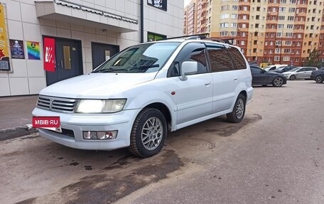 Mitsubishi Chariot III, 1998 год, 390 000 рублей, 2 фотография