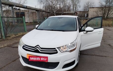 Citroen C4 II рестайлинг, 2011 год, 690 000 рублей, 3 фотография