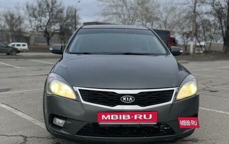 KIA cee'd I рестайлинг, 2011 год, 990 000 рублей, 2 фотография