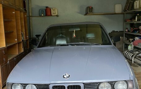 BMW 5 серия, 1992 год, 600 000 рублей, 3 фотография