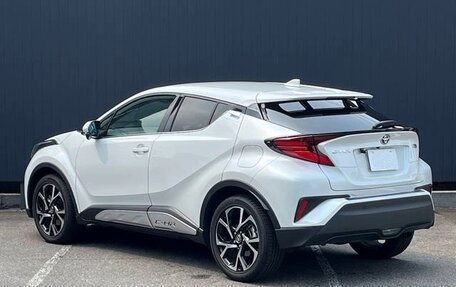 Toyota C-HR I рестайлинг, 2021 год, 1 810 000 рублей, 6 фотография