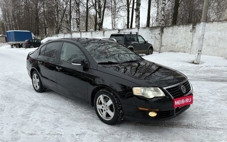 Volkswagen Passat B6, 2008 год, 677 000 рублей, 2 фотография