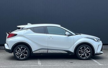 Toyota C-HR I рестайлинг, 2021 год, 1 810 000 рублей, 7 фотография