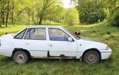 Daewoo Nexia I рестайлинг, 2001 год, 65 000 рублей, 3 фотография